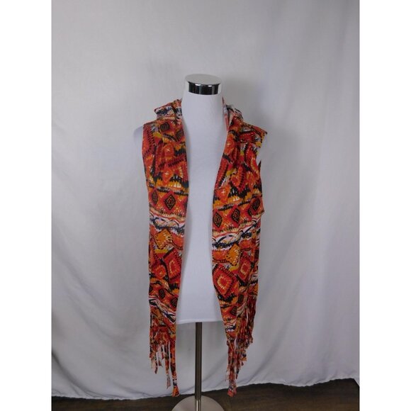 Bohemian Fringe Hooded Vest 1X By Llave Red & Orange Geometric Pattern - Picture 2 of 10